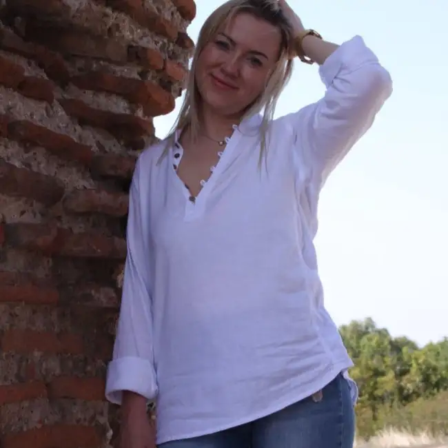 photo of Evgenia. Link to photoalboum of Evgenia