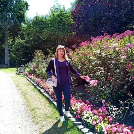 Елена, 41Украина