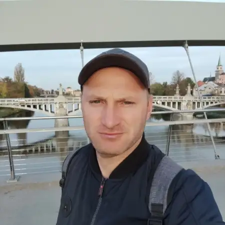 Роман, 40Украина 