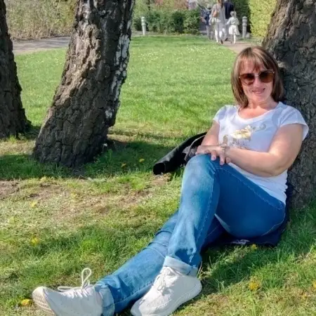 Лариса, 43Украина 