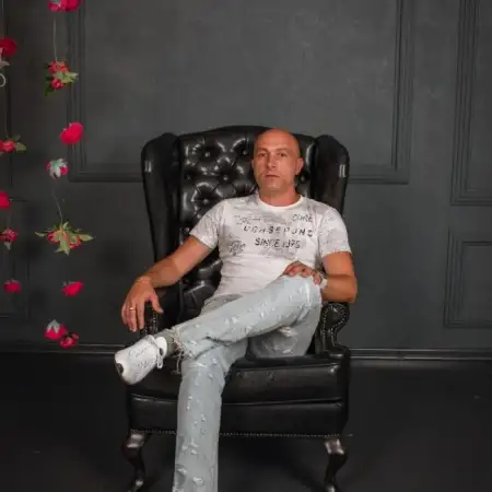 Михаил, 43Украина 