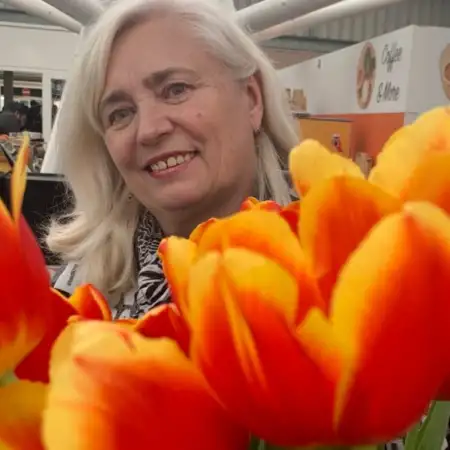 Elena, 61Украина 