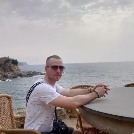 Vasyl, 44Великобритания