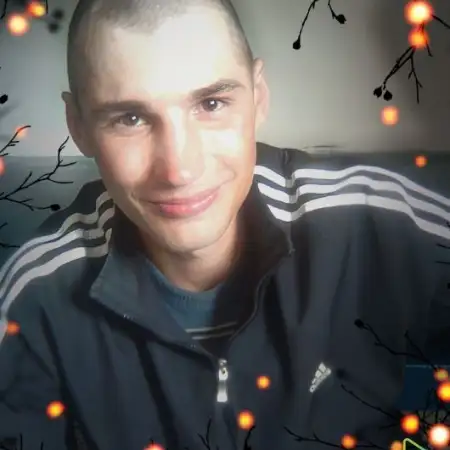Евгений, 40Украина