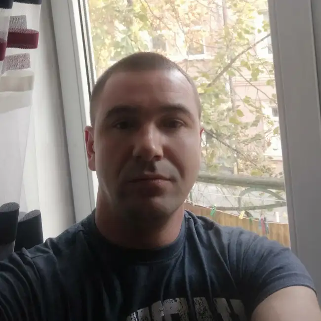 Павел, 37