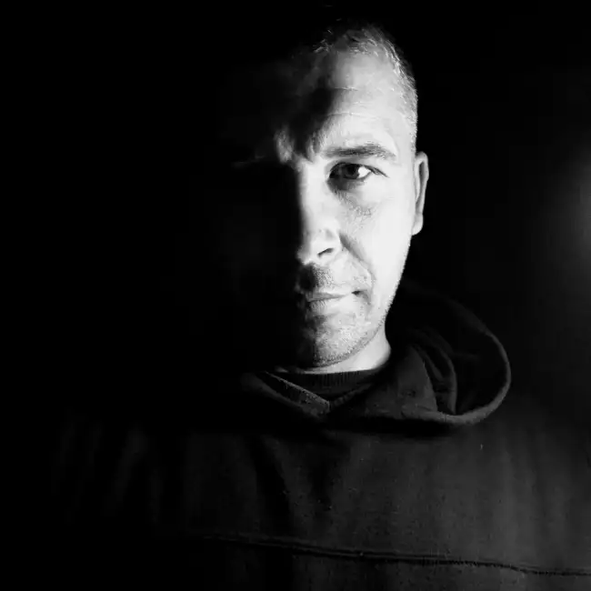 Роман, 42, Греция - WUAMBA