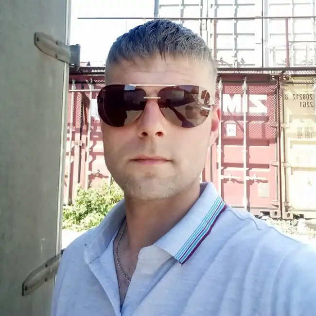 Евгений, 38