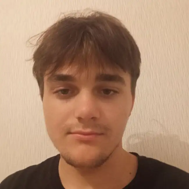 Коля, 18