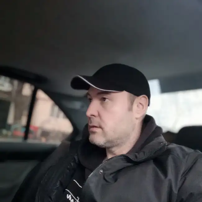 Алкксандр · 51 ·           