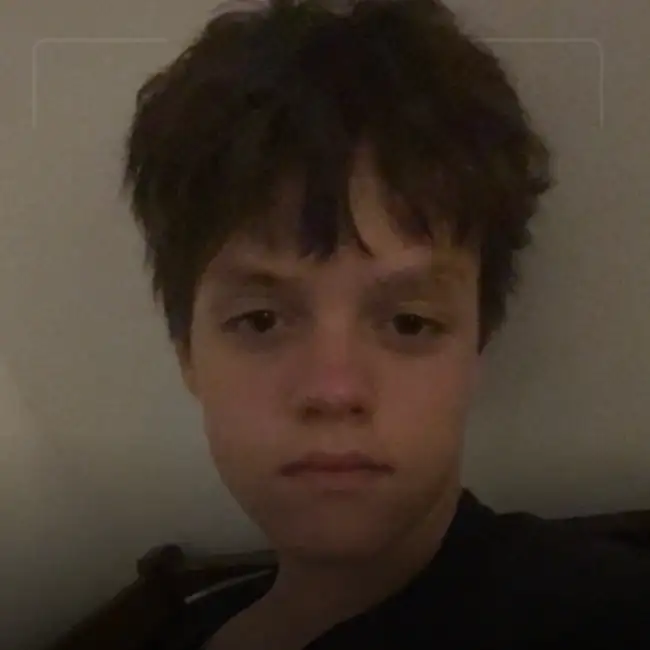 Андрей, 19
