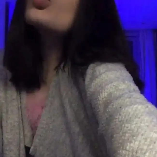Vikusya, 29